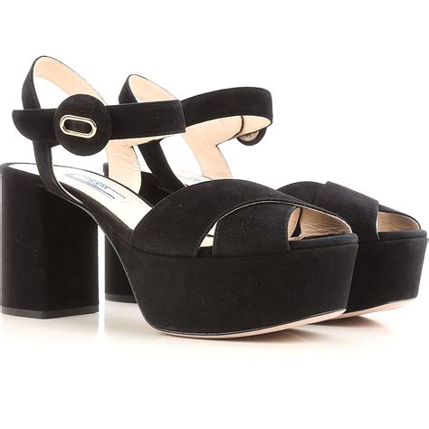 prada chaussure prix|chaussures femme prada.